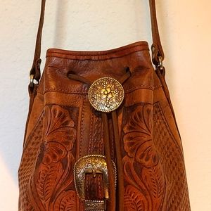 American West Bucket Crossbody